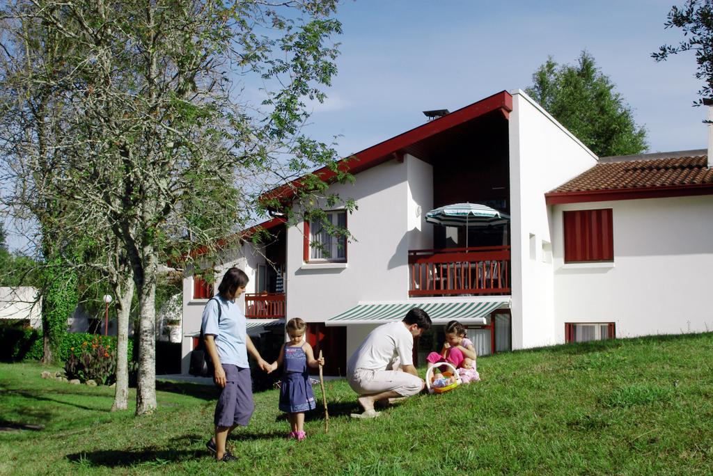 Vvf Residence Pays Basque Saint-Jean-Pied-De-Port Exterior foto